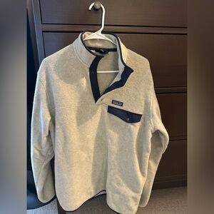 Patagonia Synchilla Fleece in Cream and Navy